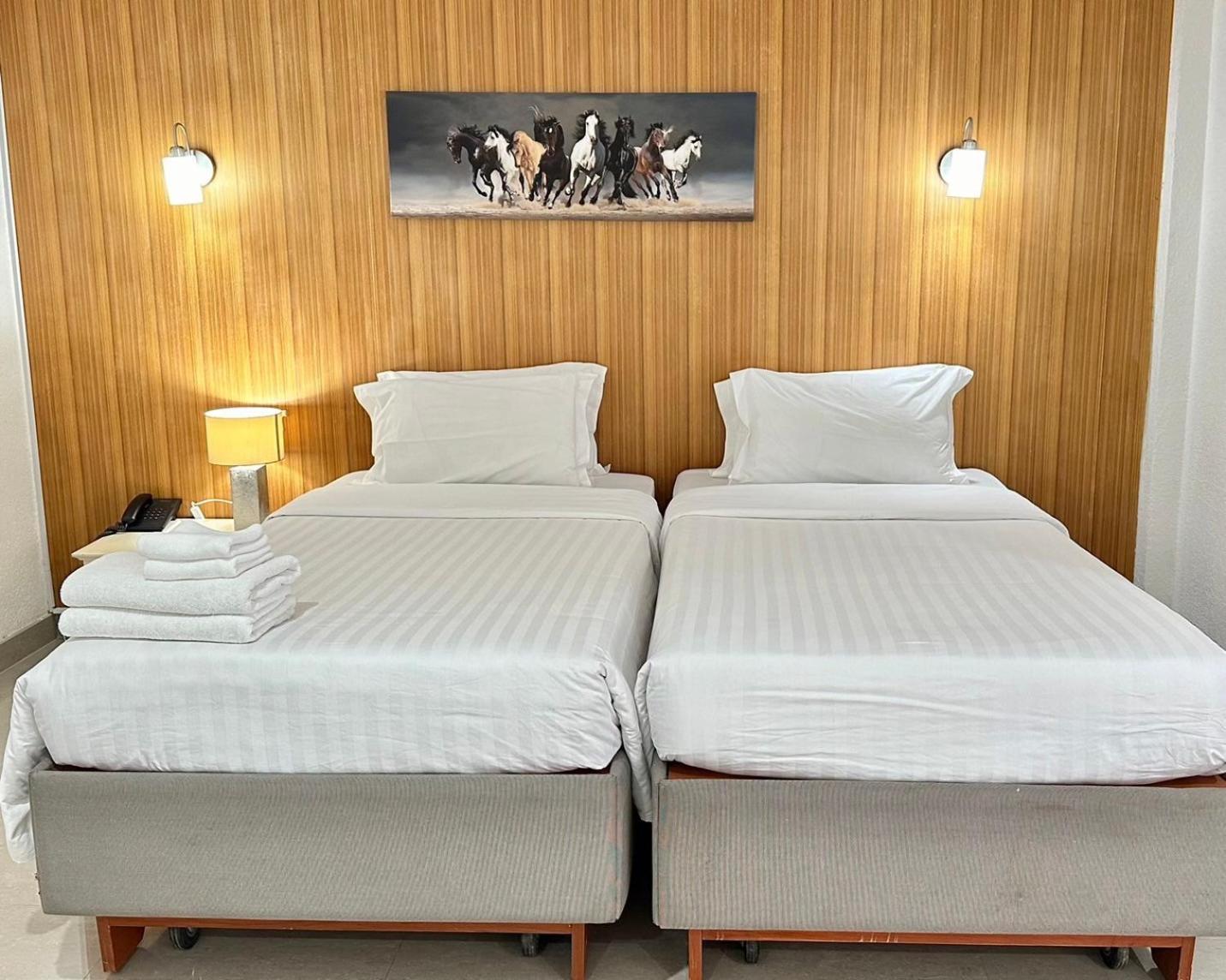 Dad D Resort By Lopburi Inn Resort Εξωτερικό φωτογραφία