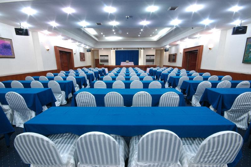 Dad D Resort By Lopburi Inn Resort Εξωτερικό φωτογραφία