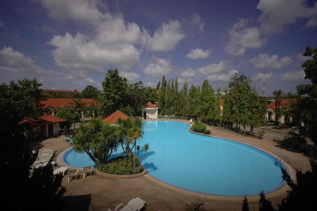 Dad D Resort By Lopburi Inn Resort Εξωτερικό φωτογραφία
